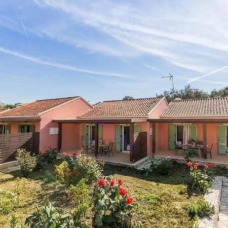 Garden Agios Stefanos Corfu איוס סטפנוס