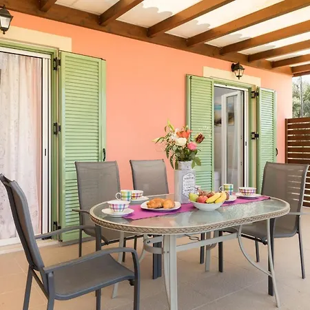 Garden Agios Stefanos Corfu איוס סטפנוס