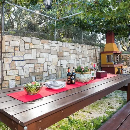 Garden Agios Stefanos Corfu بيت للعطل آغيوس ستيفانوس